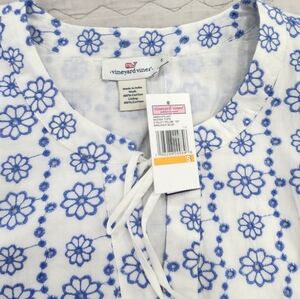 Vineyard vines top size s